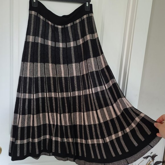 North Style Cotton warm skirt for women size Medium midi - Picture 1 of 7